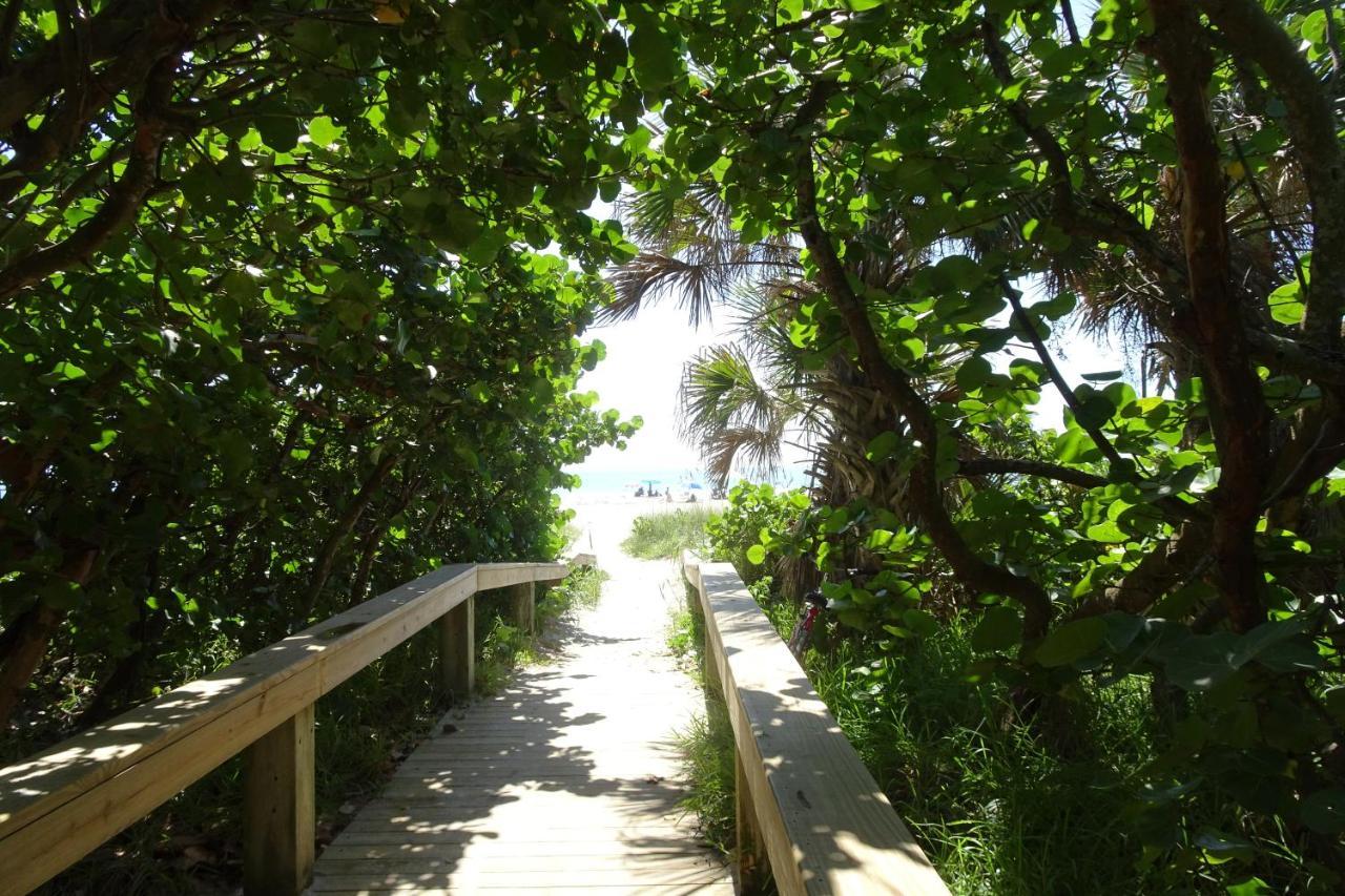 Cozy Canaveral Condo! Next To Nasa Launch Site *