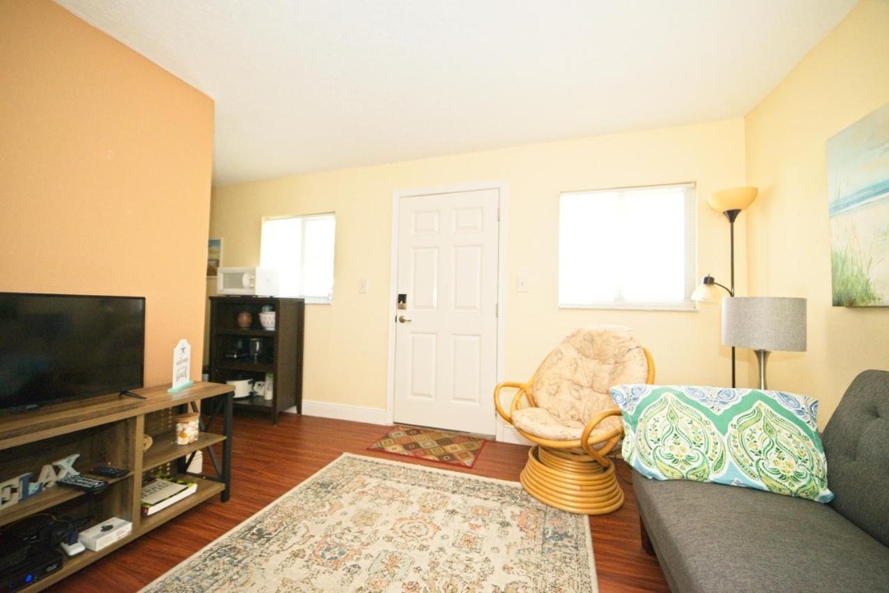 Apartment Cozy Canaveral Condo! Next To Nasa Launch Site Cape Canaveral