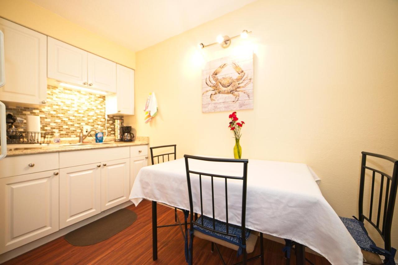 Cozy Canaveral Condo! Next To Nasa Launch Site Apartment
